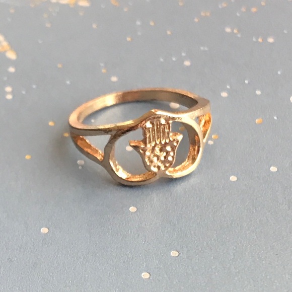 15 Unique Golden Rings - Picture 6 of 6